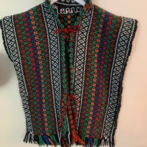 Gorgeous Vintage Boho style Poncho-Size L